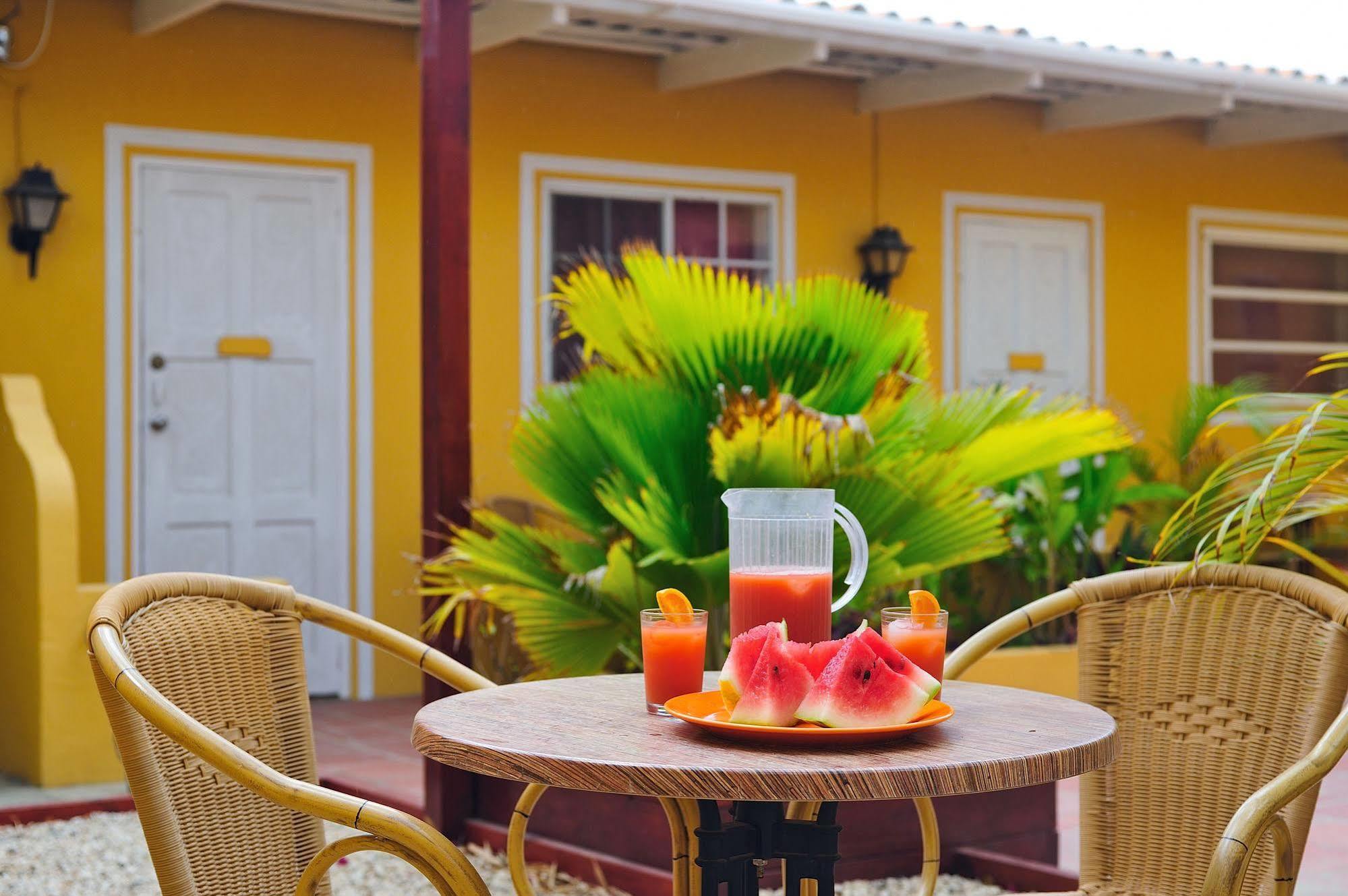 The Dive Hut - Boutique Apartments Playa Eksteriør billede